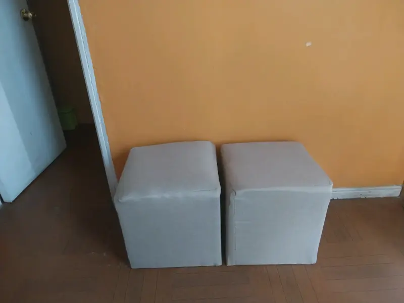 Sofá gris tres cuerpos - 2