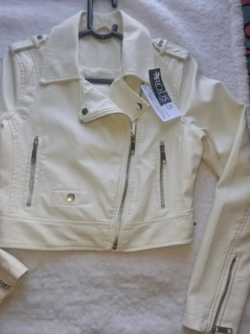 Chaqueta blanca de cuero sintético - 3