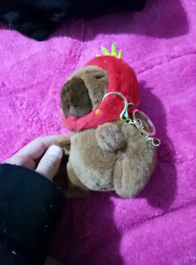 Llavero de peluche café - miniatura 3