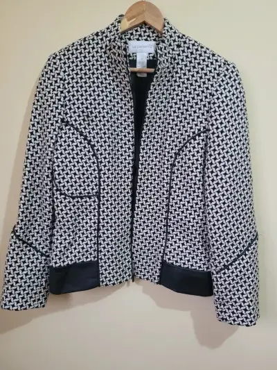 Chaqueta estampada blanco y negro - miniatura 1