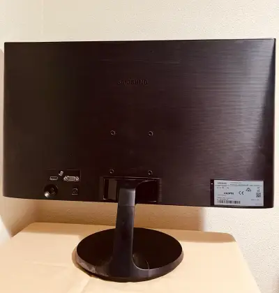 Monitor Samsung LED 24 pulgadas - miniatura 2