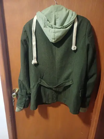 Blazer tipo militar con capucha - miniatura 3