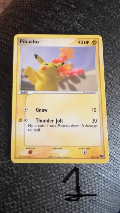 Carta de colección Pokémon Pikachu - miniatura 2