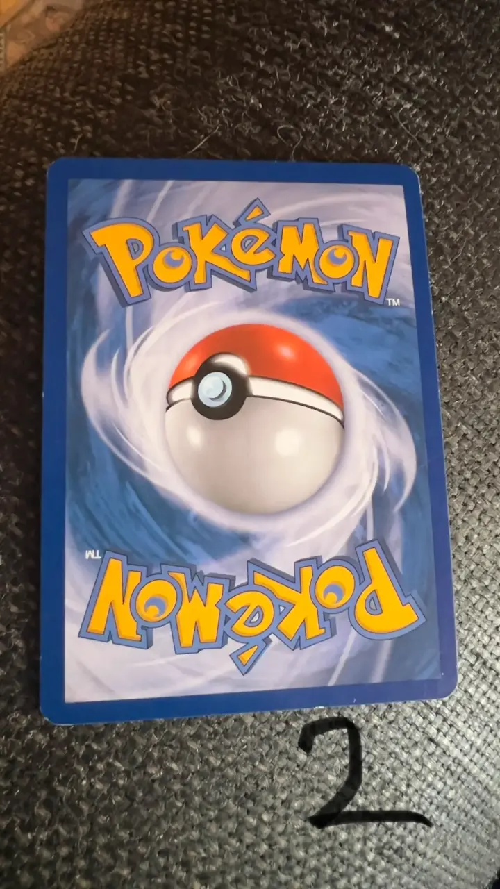 Carta de colección Pokémon Pikachu - 4