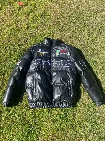 Chaqueta de cuero negra - miniatura 1