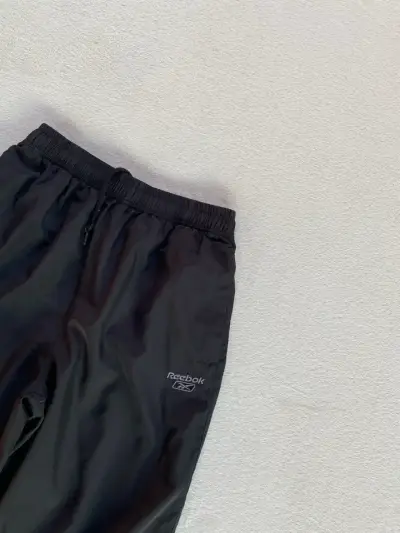 Pantalones deportivos negros Reebok - miniatura 4