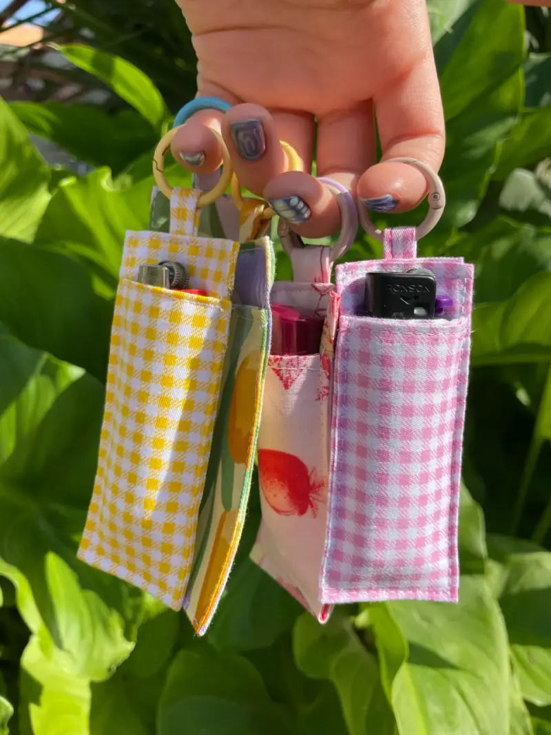 Porta encendedores/labiales - 1