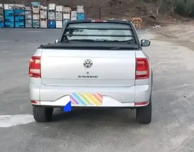 Camioneta pickup gris - miniatura 3