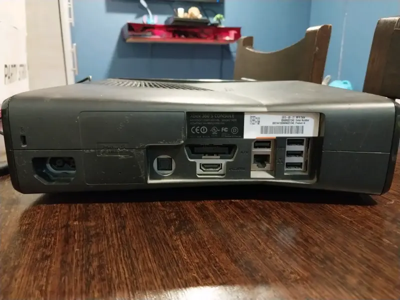 Consola Xbox 360 con Kinect y juegos - 2