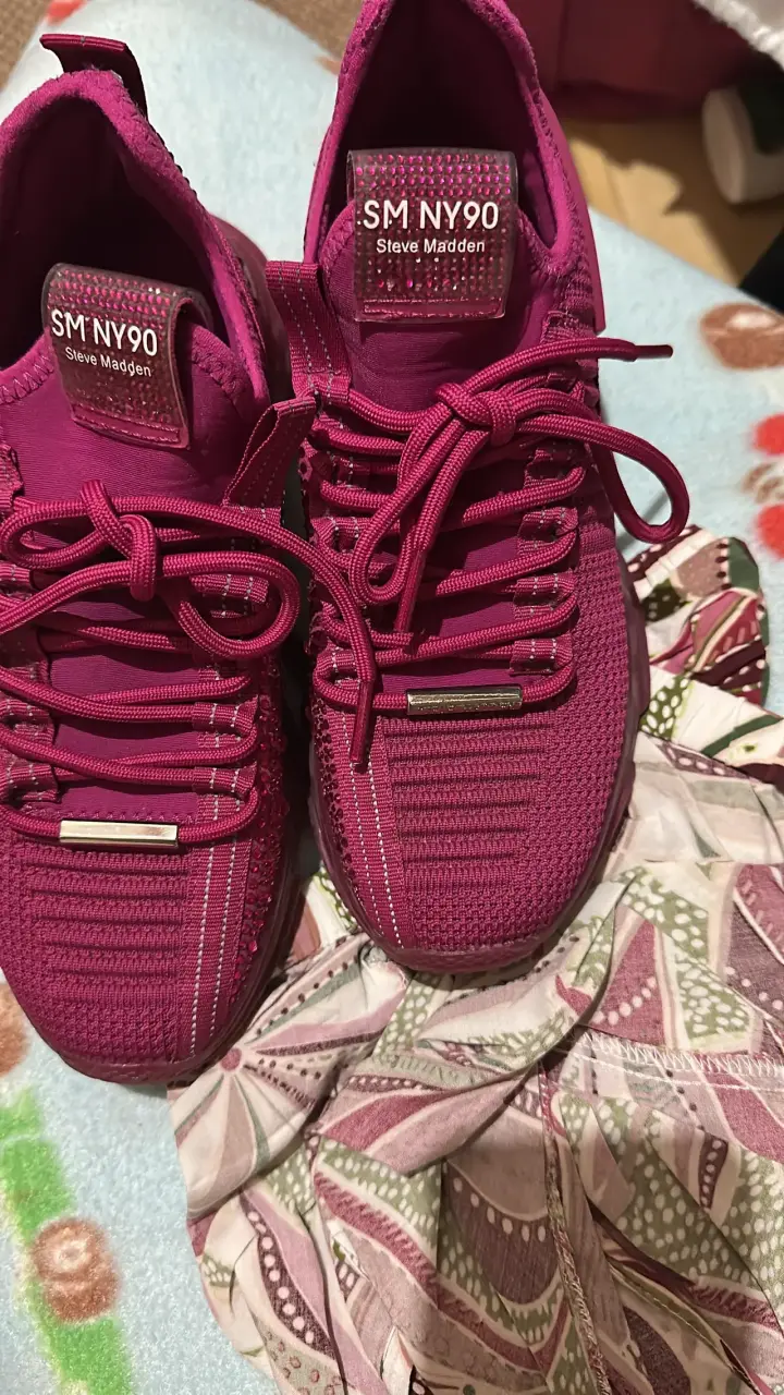 Zapatillas deportivas rosadas brillantes - 2