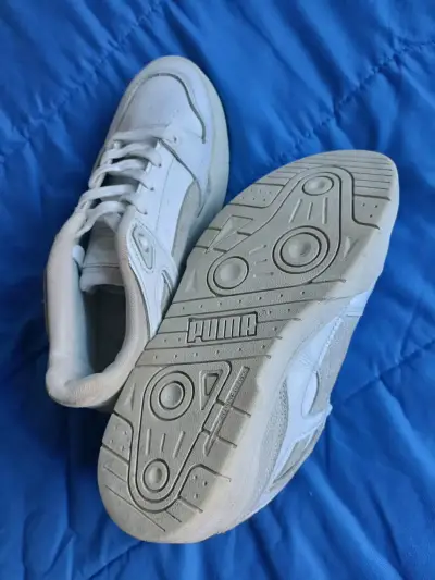 Zapatillas blancas Puma usadas - miniatura 3