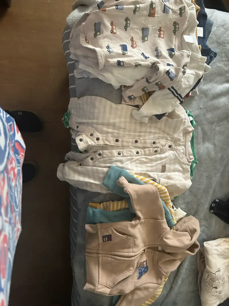 Lote de ropa de bebé unisex 3-6meses - 1