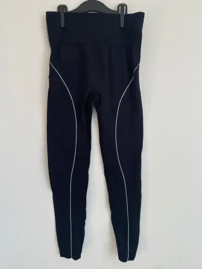 Conjunto deportivo - miniatura 2