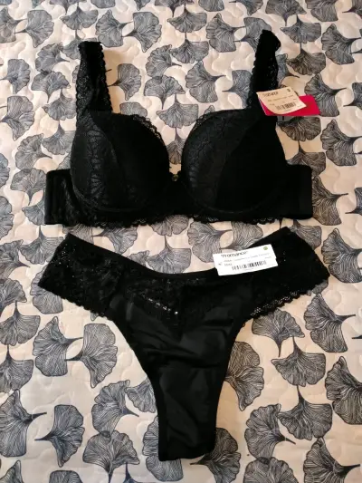 Conjunto de lencería rojo encaje - miniatura 3