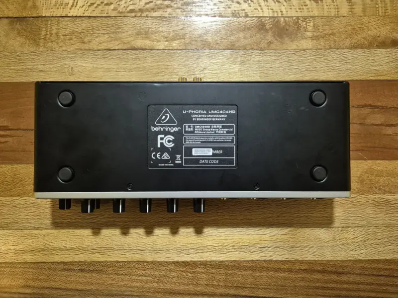 Interfaz behringer U-PHORIA UMC404HD - 6