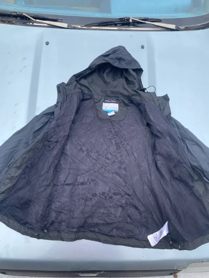 Chaqueta impermeable Columbia negra - 2