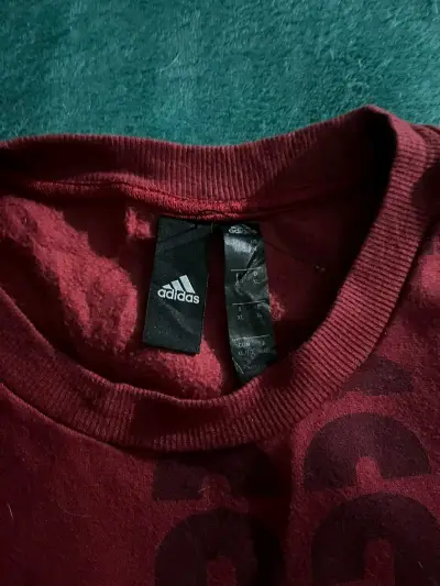 Polerón rojo Adidas estampado - miniatura 3