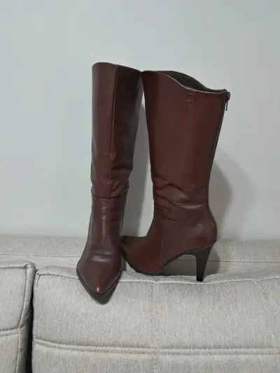 Botas de cuero marrón - miniatura 1