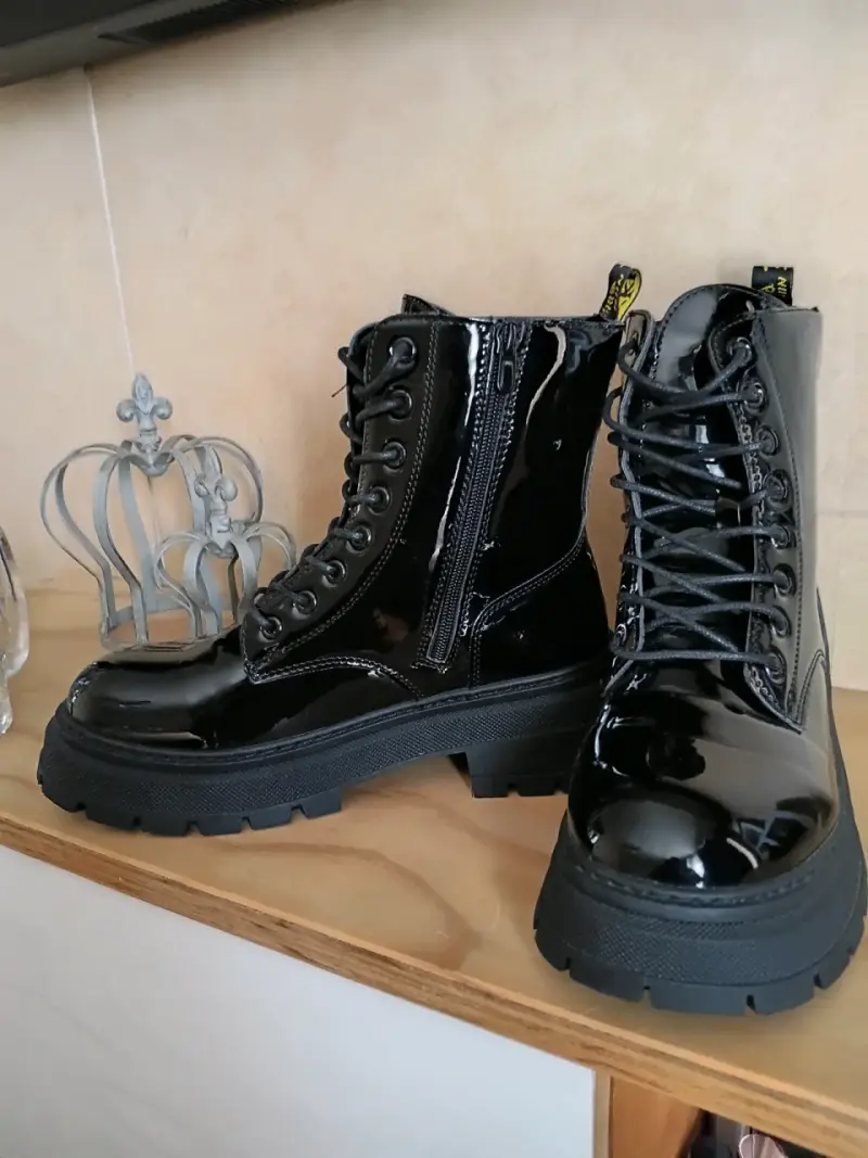 Botines negros de charol - 2