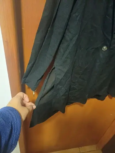 Blazer negro de lino para mujer - miniatura 3