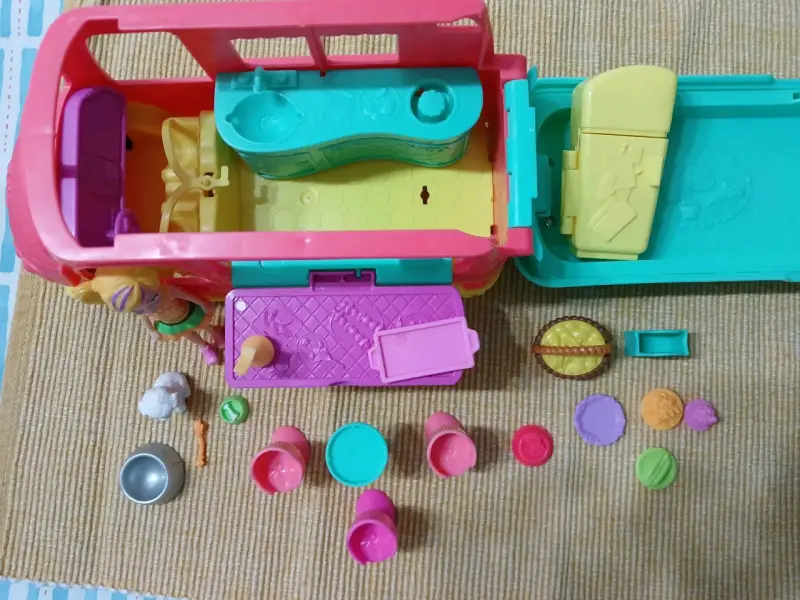 Set de juguete food truck Polly Pocket - 2