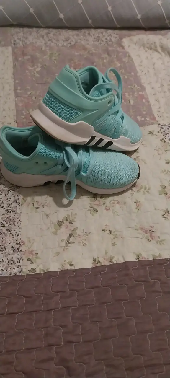 Zapatillas deportivas celestes Adidas - 3