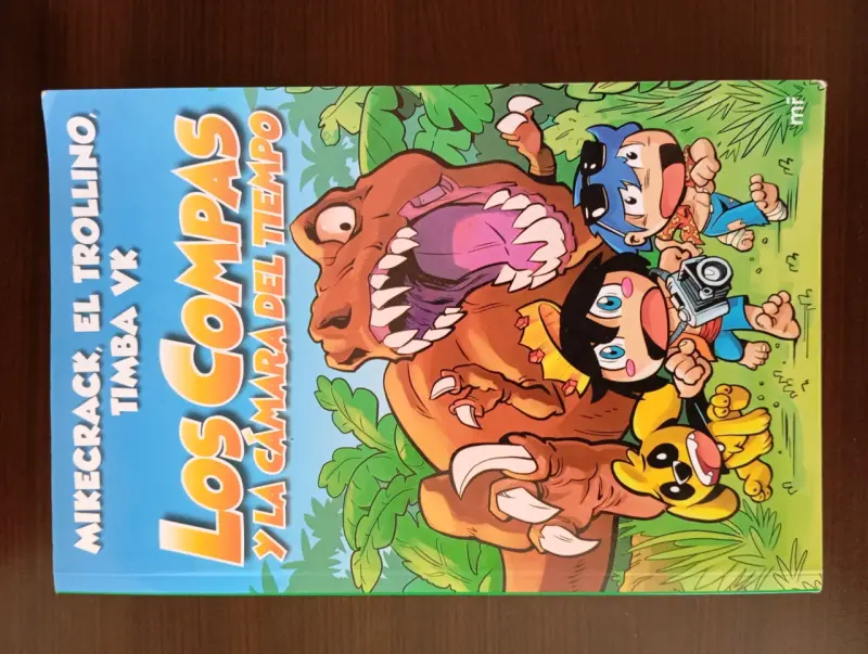Libro Los Compas y la cámara del tiempo