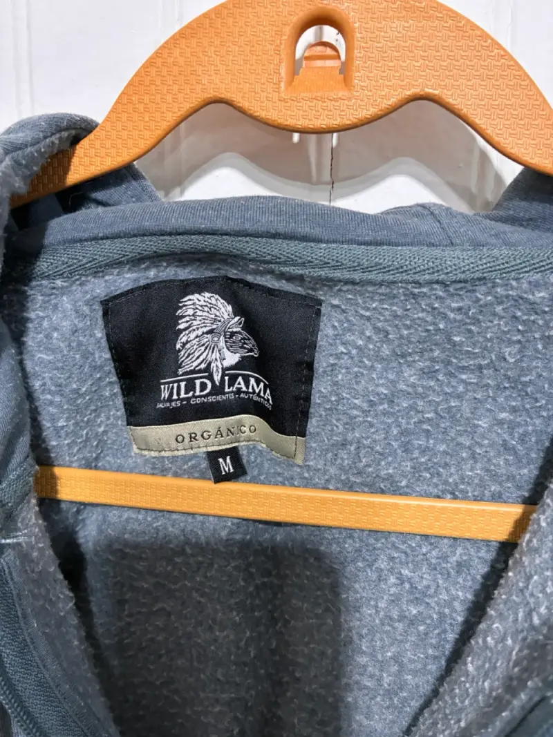 Polerón con capucha gris - 3