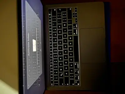MacBook Air 13" Chip M1 - miniatura 3