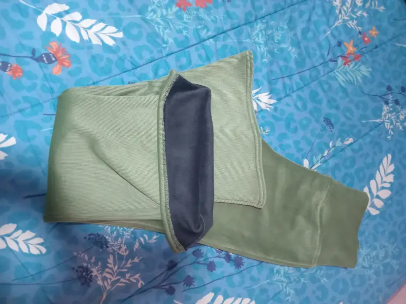 Calzas flare verde oliva con forro standar - 3