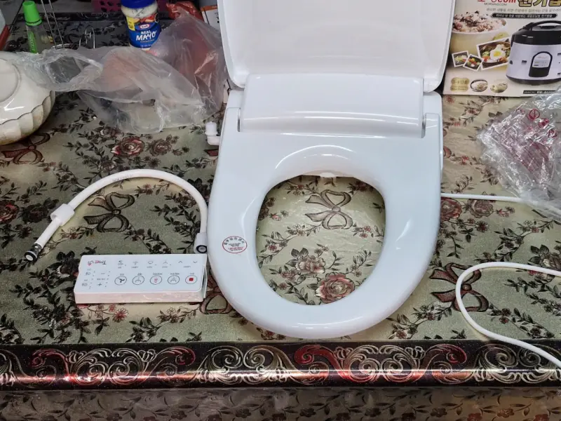 Asiento de inodoro con bidet eléctrico - 4