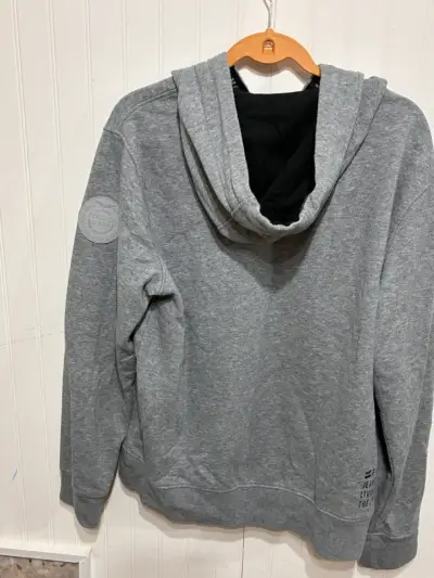 Sweater gris para hombre - miniatura 4