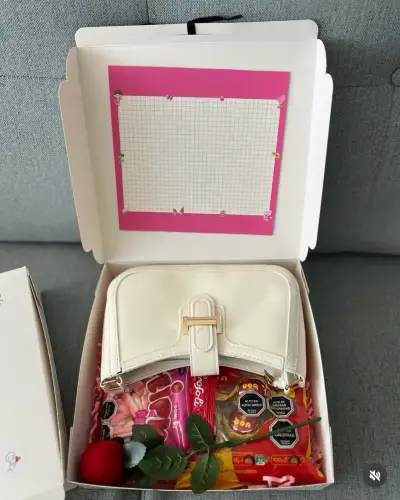 Cartera blanca elegante + caja de regalo - miniatura 2