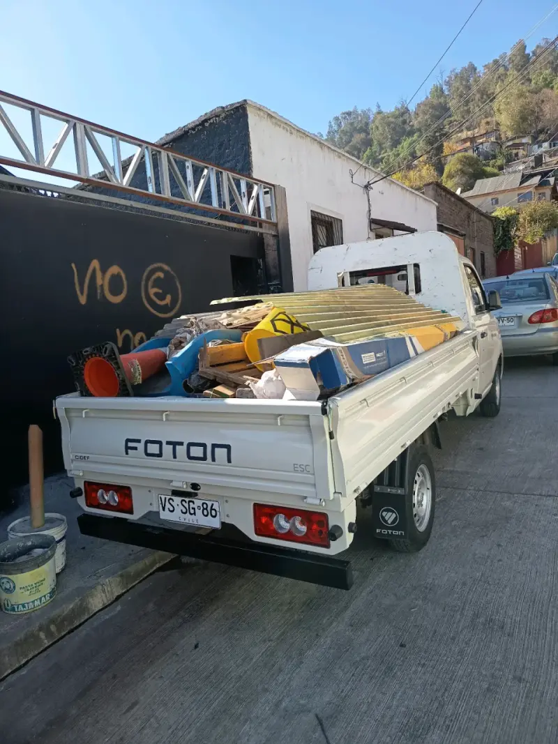 Fletes; retiros de escombros, traslado de material - 3