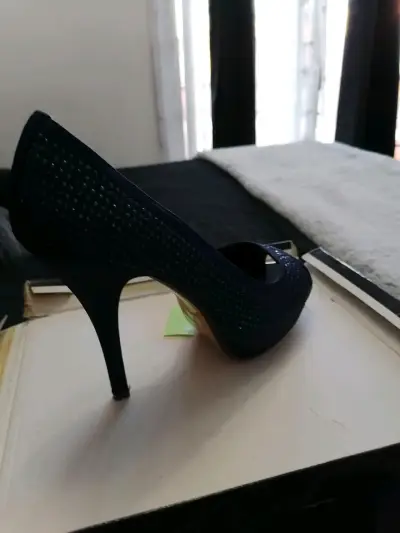 Zapatos de tacón alto azul con brillo - miniatura 4