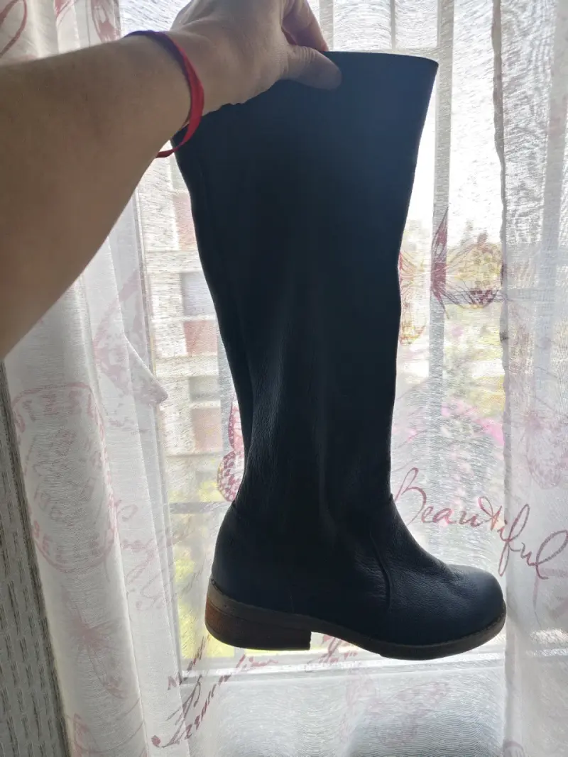 Botas negras altas