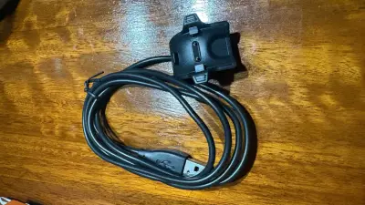 Cable USB con soporte smart Watch - miniatura 1