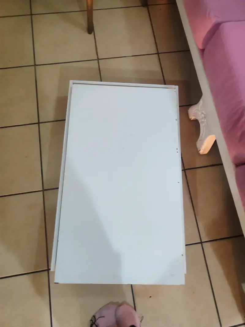 Mesa manicurista plegable blanca - 4
