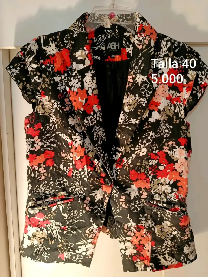 Blazer floral ASH talla 40