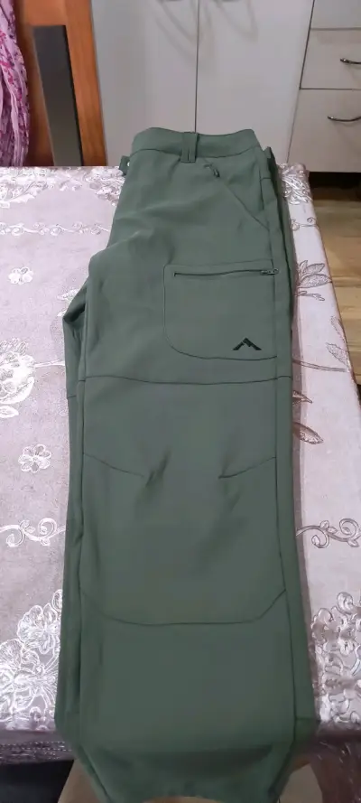 Pantalones  de mujer outdoor verdes - miniatura 1