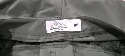 Pantalones  de mujer outdoor verdes - miniatura 4
