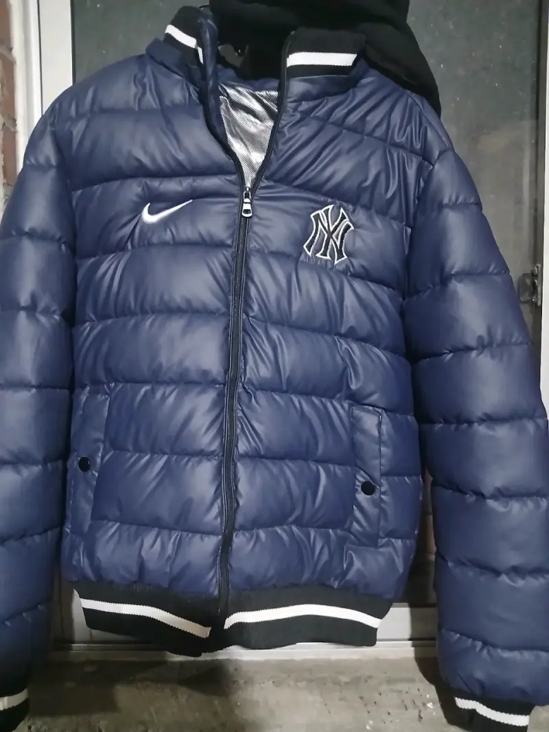 Chaqueta inflable azul deportiva - 1