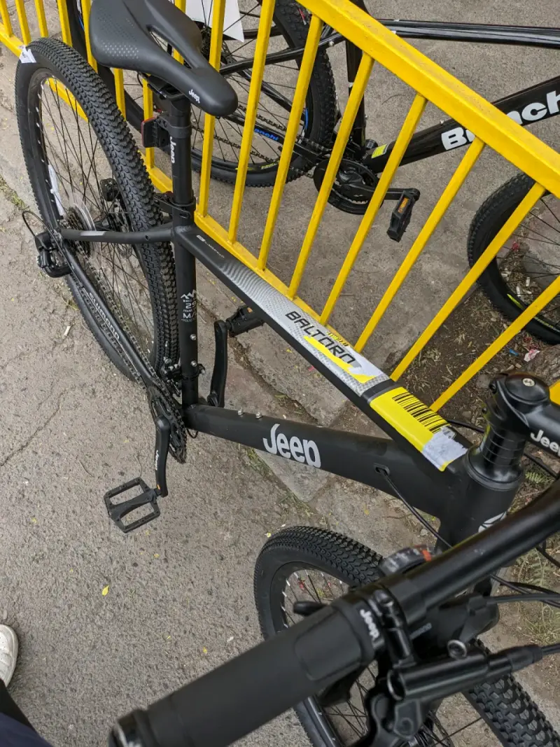 Bicicleta Jeep montaña negra hidráulica - 3