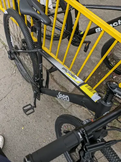 Bicicleta Jeep montaña negra hidráulica - miniatura 3