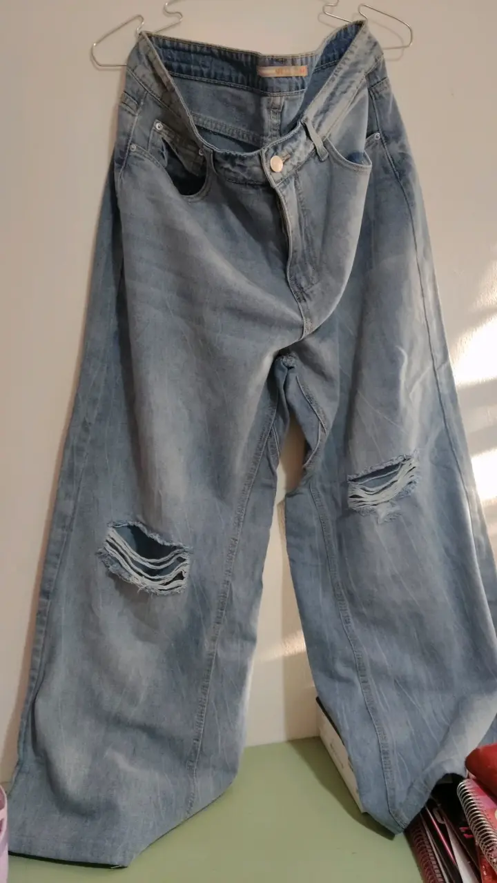Jeans desgastados azules - 1