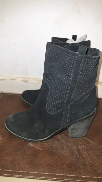 Botines de cuero negros - miniatura 1