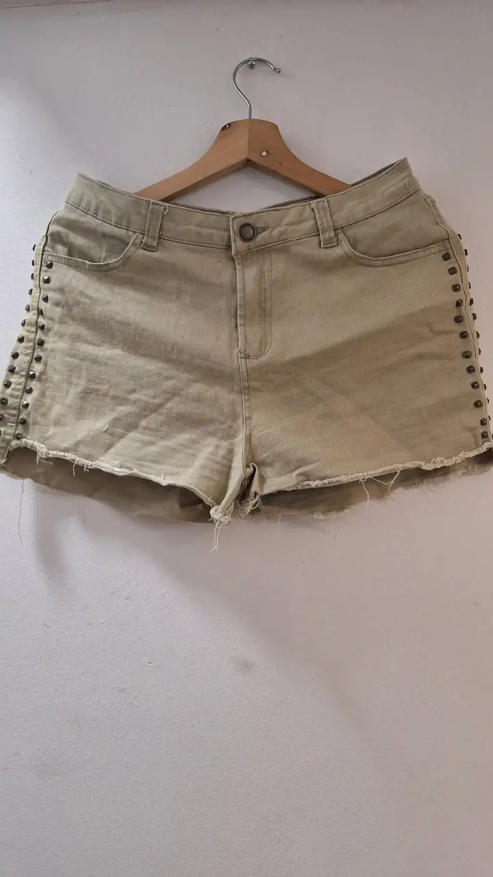 Short negro de tela ligera - 5