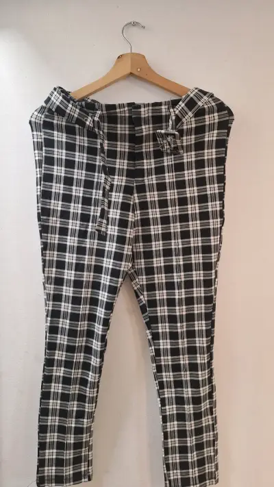 Pantalones cuadros blanco y negro - miniatura 1