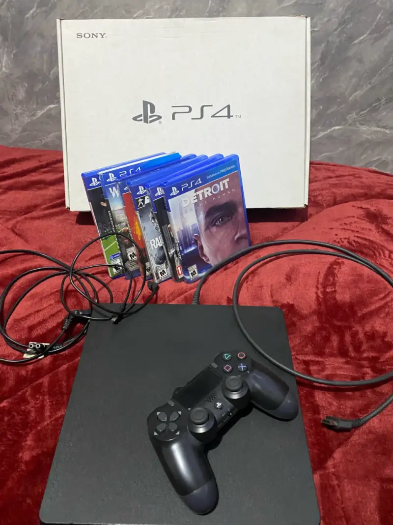 Consola PS4 slim 1tb con 7 juegos incluidos - 1