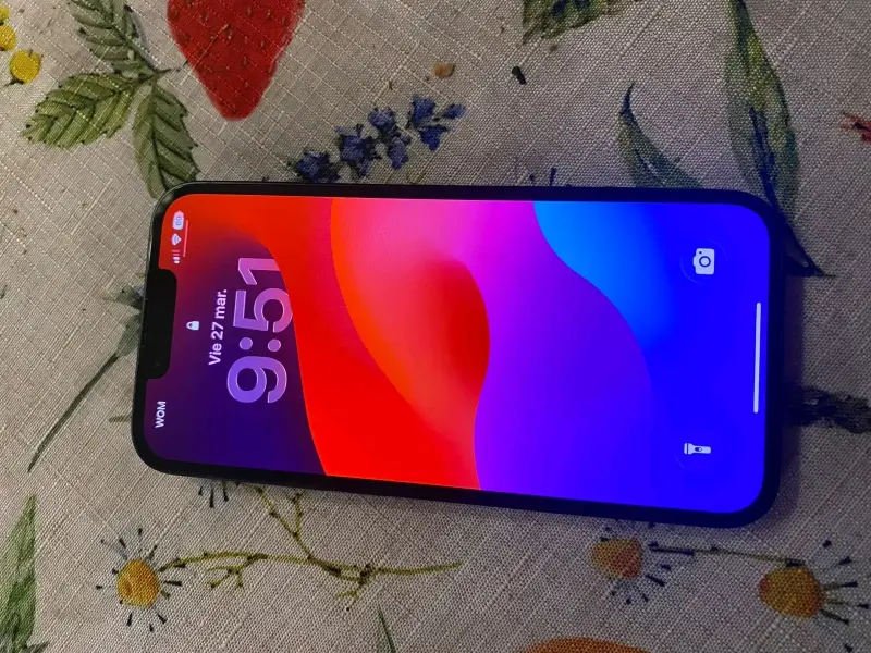 Iphone 13 como nuevo - 1